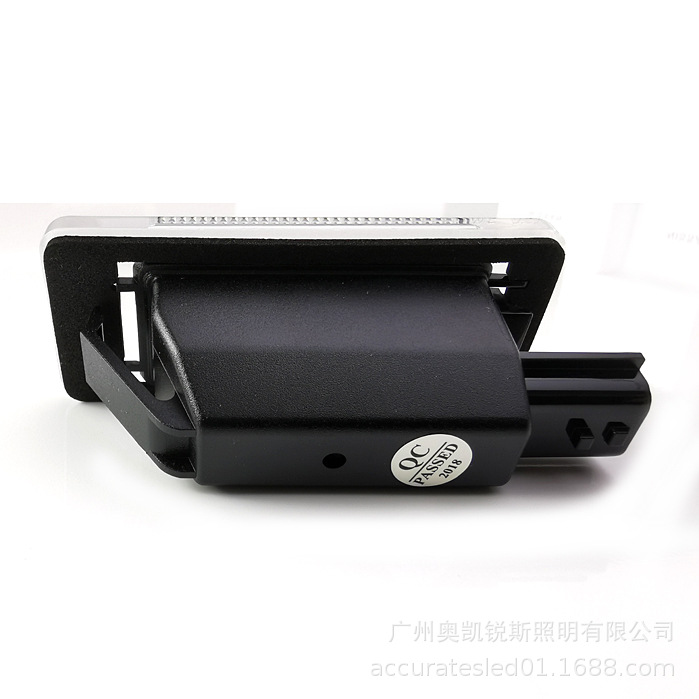 LED LICENSE PLATE LIGHT NISSAN