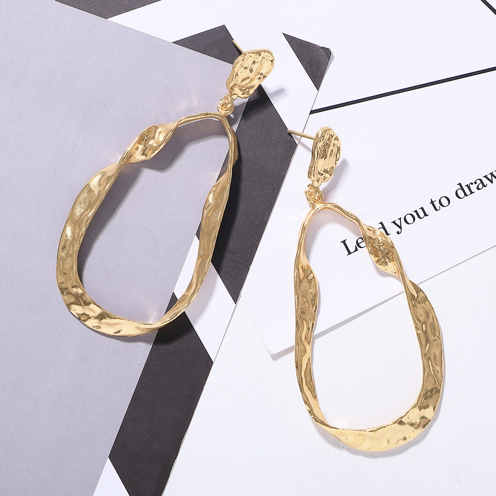 Alloy Earrings Atmosphere Simple Earrings Fashion Big Circle display picture 6