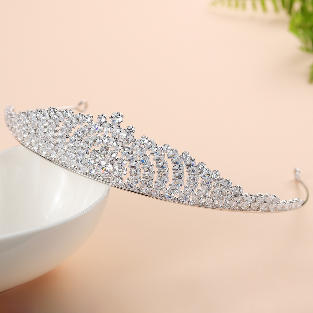 New Baroque Round Alloy Crown  High-end Zircon Crown Bridal Headband display picture 6