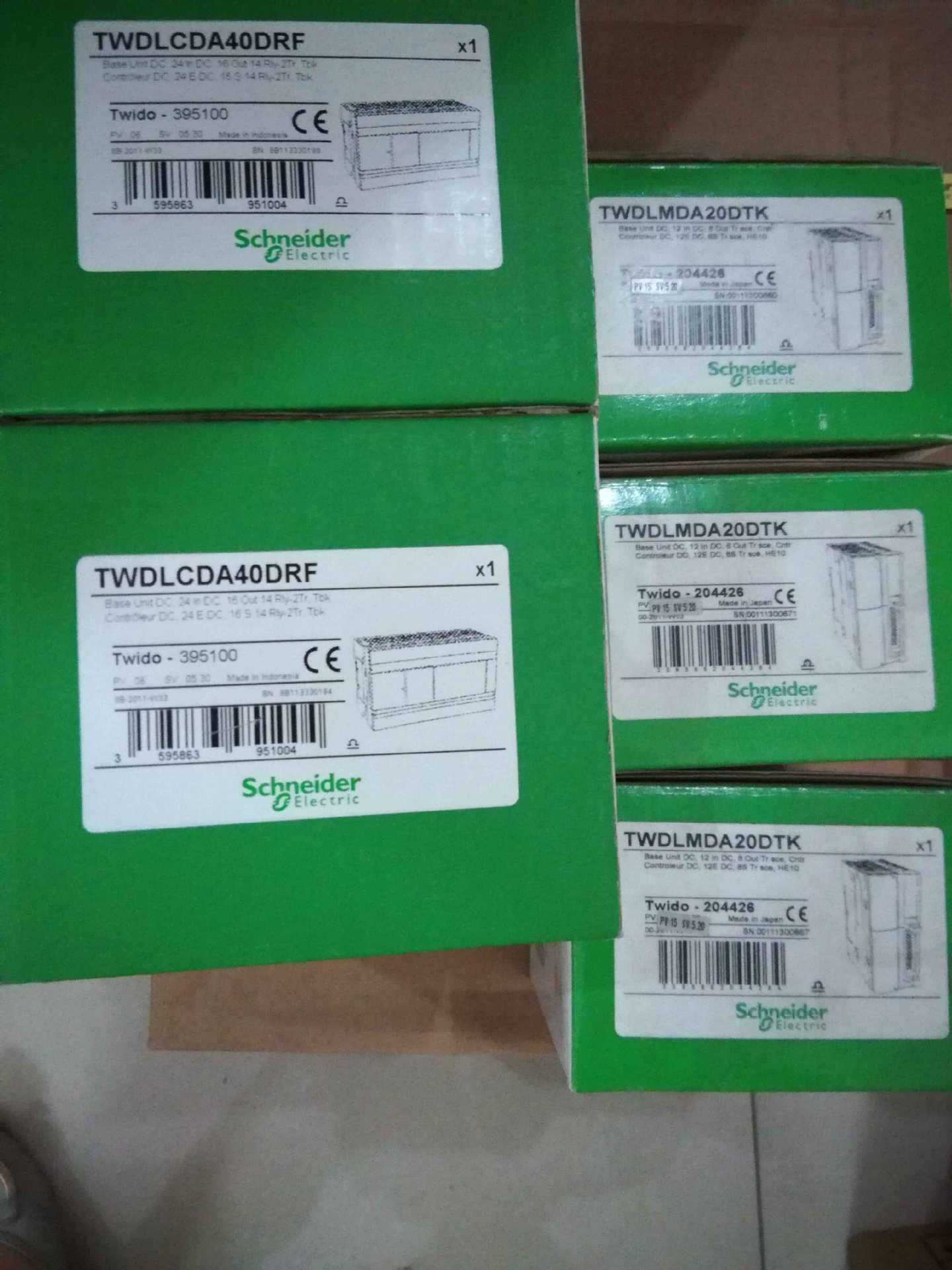 TWDLMDA20DTK PLC可编程控制器直流20点12入8出晶体管正逻辑输出