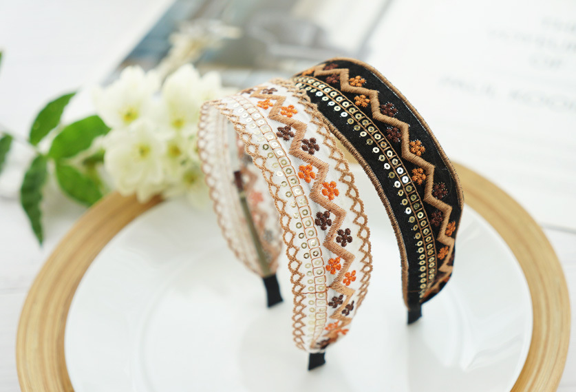 Fashion Ethnic Embroidery Lace Suede Floral Fabric Headband display picture 19