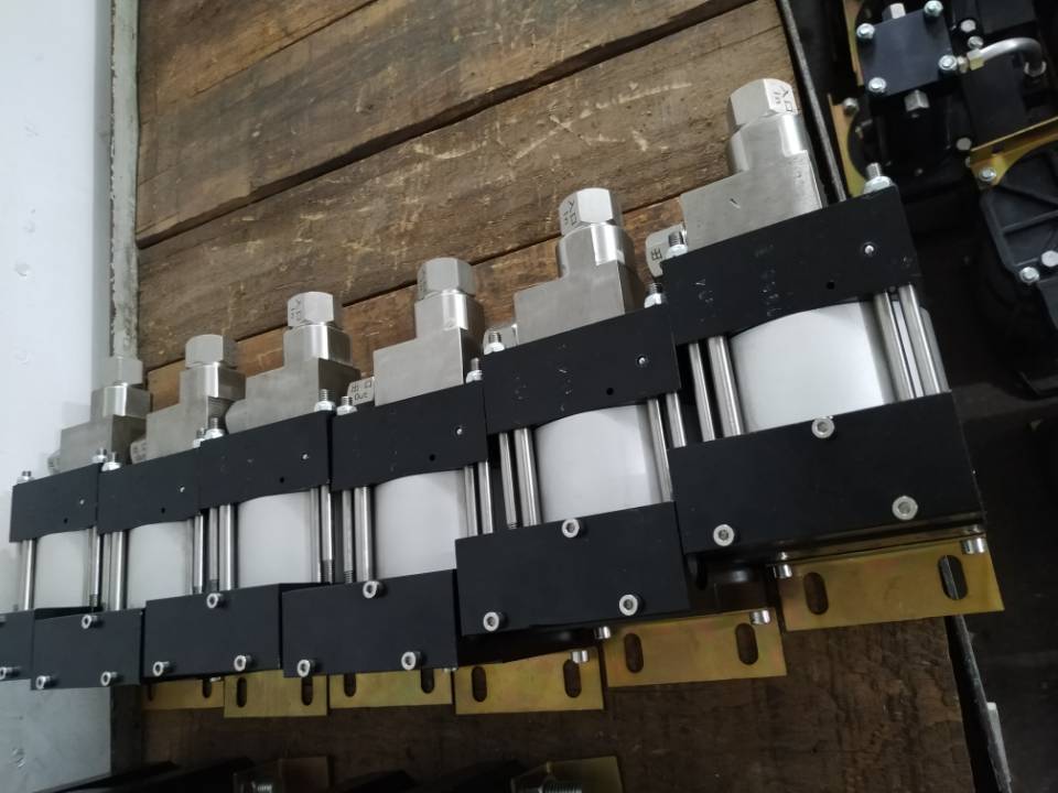 济南赛思特品牌厂家供应sast 牌气液增压泵 气动气液增压设备