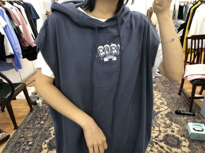 30055