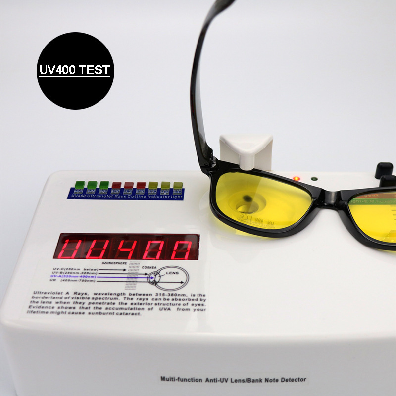 11398088958_1104273347