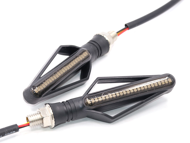 新款LED摩托车流水箭头转向灯熏黑色1 副本