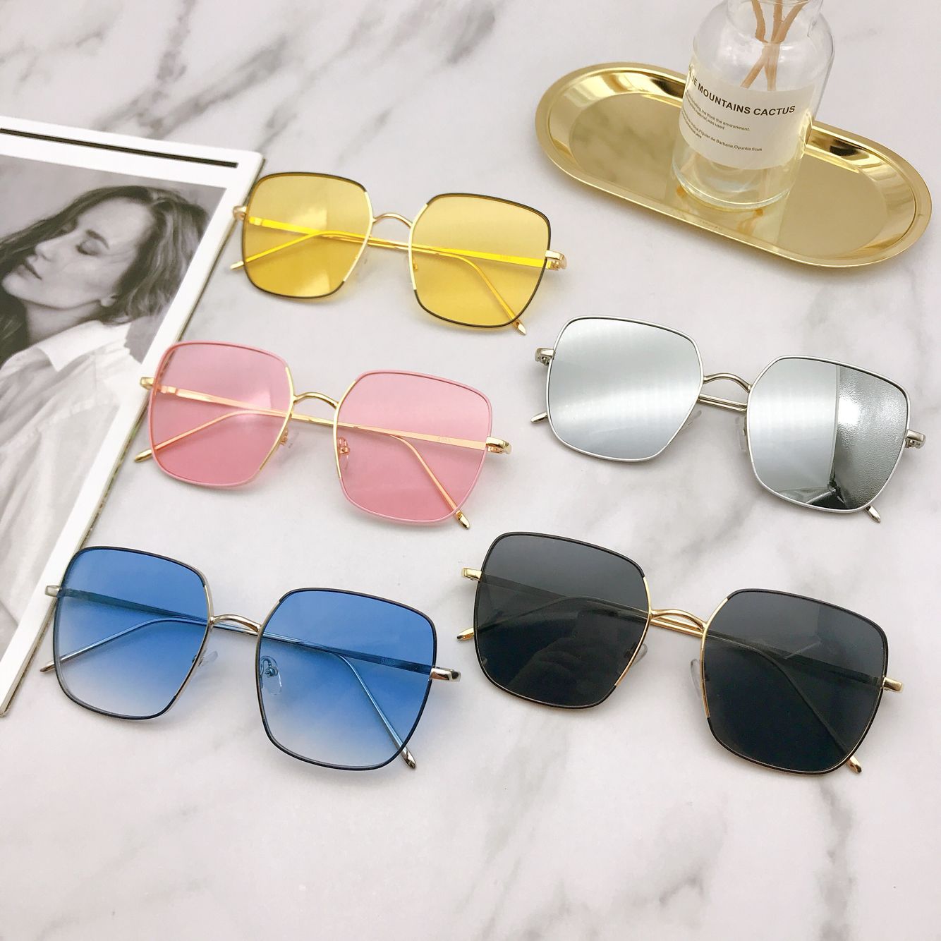 40418B9FE3B4359D153BE07AD8F99D