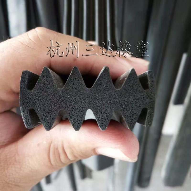 厂家供应杭州三达防撞胶条，缓冲胶条 专业定制橡胶条