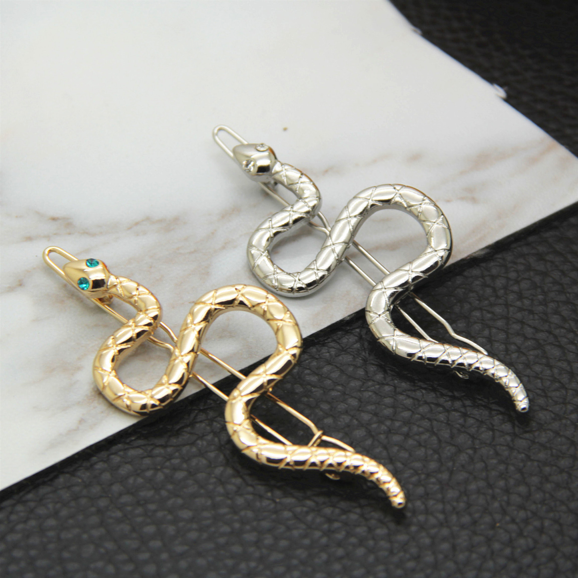 Women's IG Style Snake Alloy Plating Inlay Rhinestones Hair Clip display picture 3