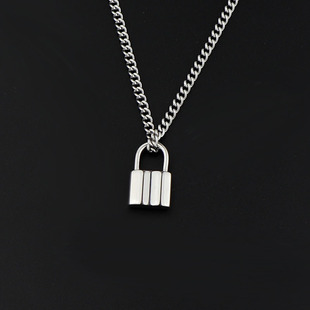 �¿������ͬ��̩��ͬ��ĵ���Ů�¿�͹ź��s�������i�^��