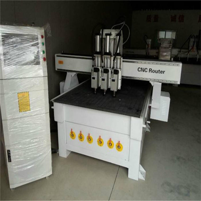 1325三切换木工雕刻机自动换刀雕刻机数控雕刻机木工机械设备厂家