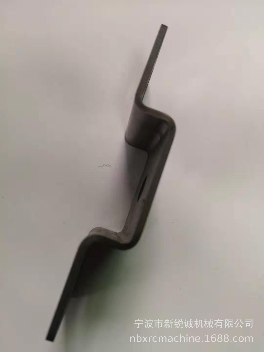 供应钢板冲压折弯件 五金冲压件 光伏铁支架 量大价优