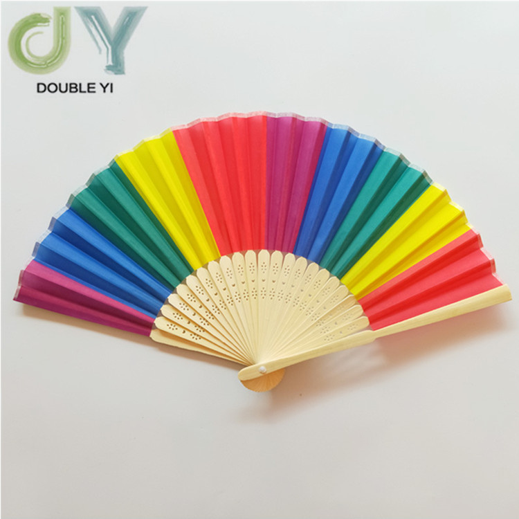 热卖彩虹折叠扇 竹骨涤纶布彩虹图案扇子 可定制广告折扇