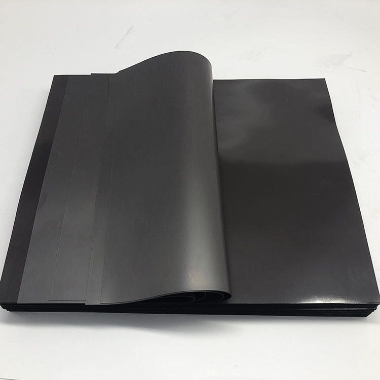 厂家供应磁莱福供应强力黑胶磁铁、强力黑胶磁铁、磁莱福0.5mm