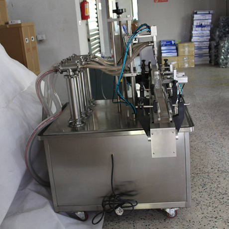 厂家直销多功能四头全自动液体灌装机，四头回转式泵充填机供应商