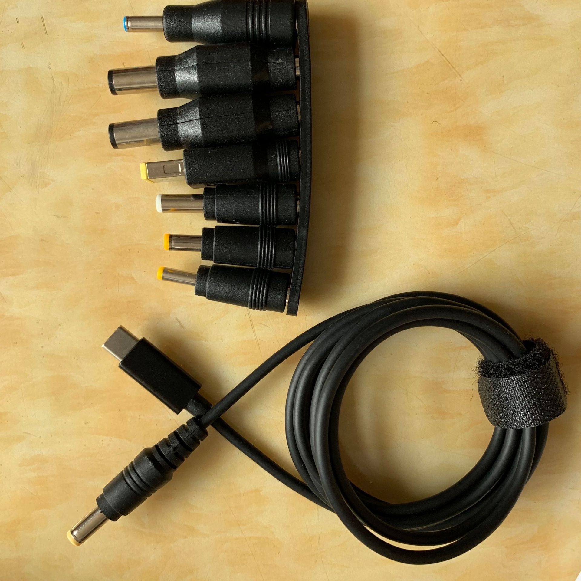 TYBE-C转DC5.5*2.5/配多功能头