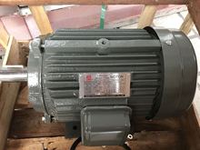 JUN GUANG늙C  AEEF-AC  7.5HP  5.5KW  DONG TIAN�R�_ 4HP 3KW