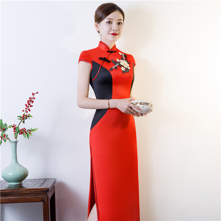 新款绣花改良旗袍走秀演出旗袍大码收腰礼仪红色旗袍厂家定制旗袍