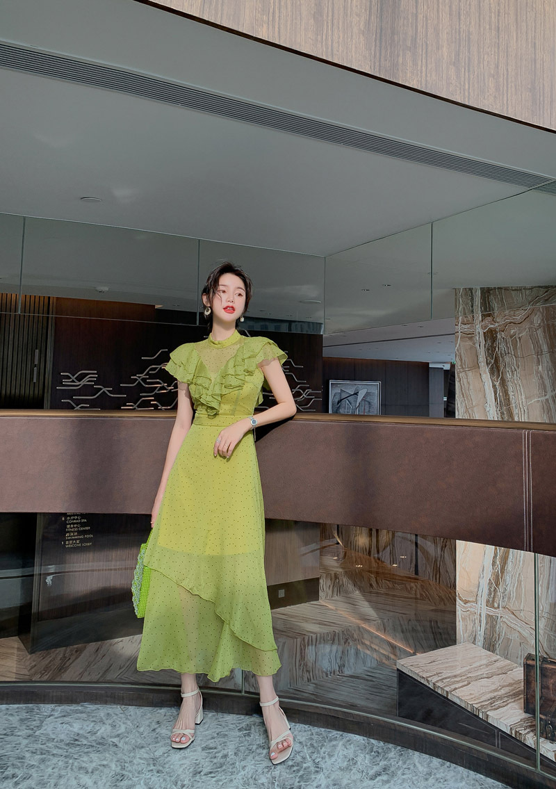 Đầm maxi nữ thắt eo chấm bi phối ren xếp tầng voan dài — Màu xanh lá chi tiết 5