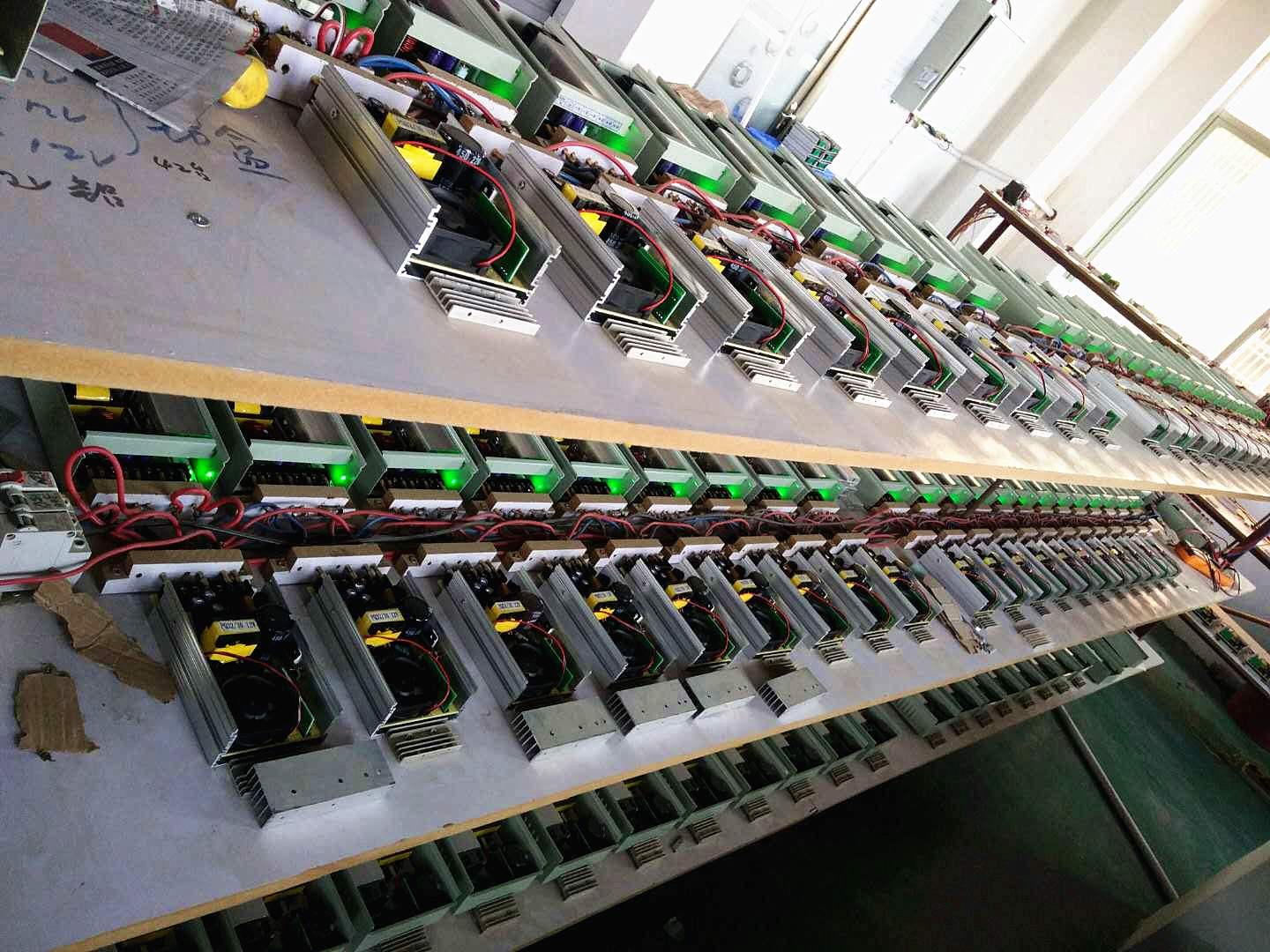 足功率老化测试中1_副本