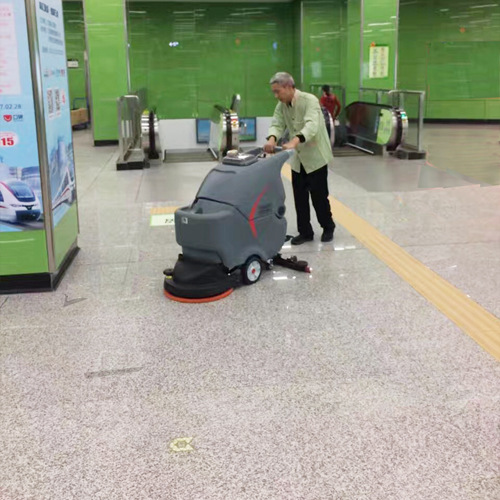 GM50B手推式電動(dòng)洗地機(jī),全自動(dòng)洗地機(jī)品牌,手推式洗地吸干機(jī),手推式自動(dòng)拖地機(jī) GM50B手推式電動(dòng)洗地機(jī),全自動(dòng)洗地機(jī)品牌,手推式洗地吸干機(jī),手推式自動(dòng)拖地機(jī)