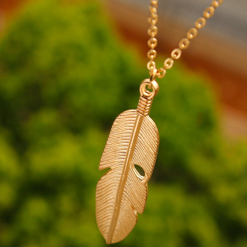 Elegant Lady Leaf Alloy Plating Women's Pendant Necklace display picture 5