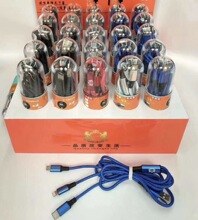 ����һ�����֙C�������m���O��typec��������usb����һ��늾�