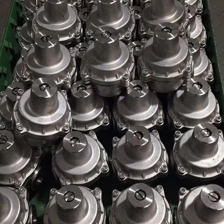 YZ11X 不锈钢支管式内螺纹减压阀