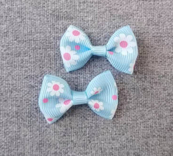 Children's decorations with bow