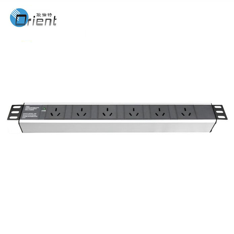 供应6插位国标19英寸10A三扁PDU电源插座东莞欧伦特厂家生产