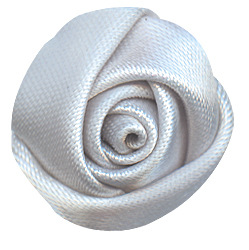 En stock cinta de 1,5 cm de ancho capullos de rosa cinta tejida a mano pequeña flor Ropa Decoración caja de regalo accesorios de embalaje