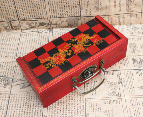 Cross-border retro international chess figurines, stone chess pieces, 3D chess characters, chess set with wooden chessboard, creative chess set