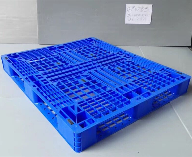 供应辽宁 丹东物流周转运输卡板 叉车专用塑胶托盘 田字形垫板