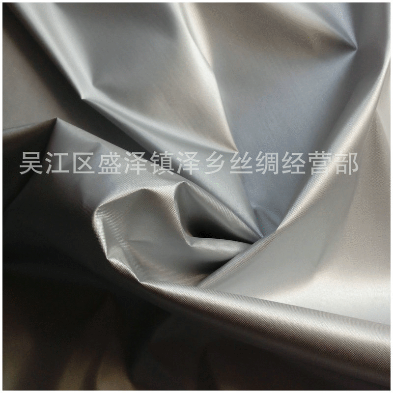现货供应 170T涤塔夫单涂银车衣面料  防晒遮阳布料车衣车罩面料