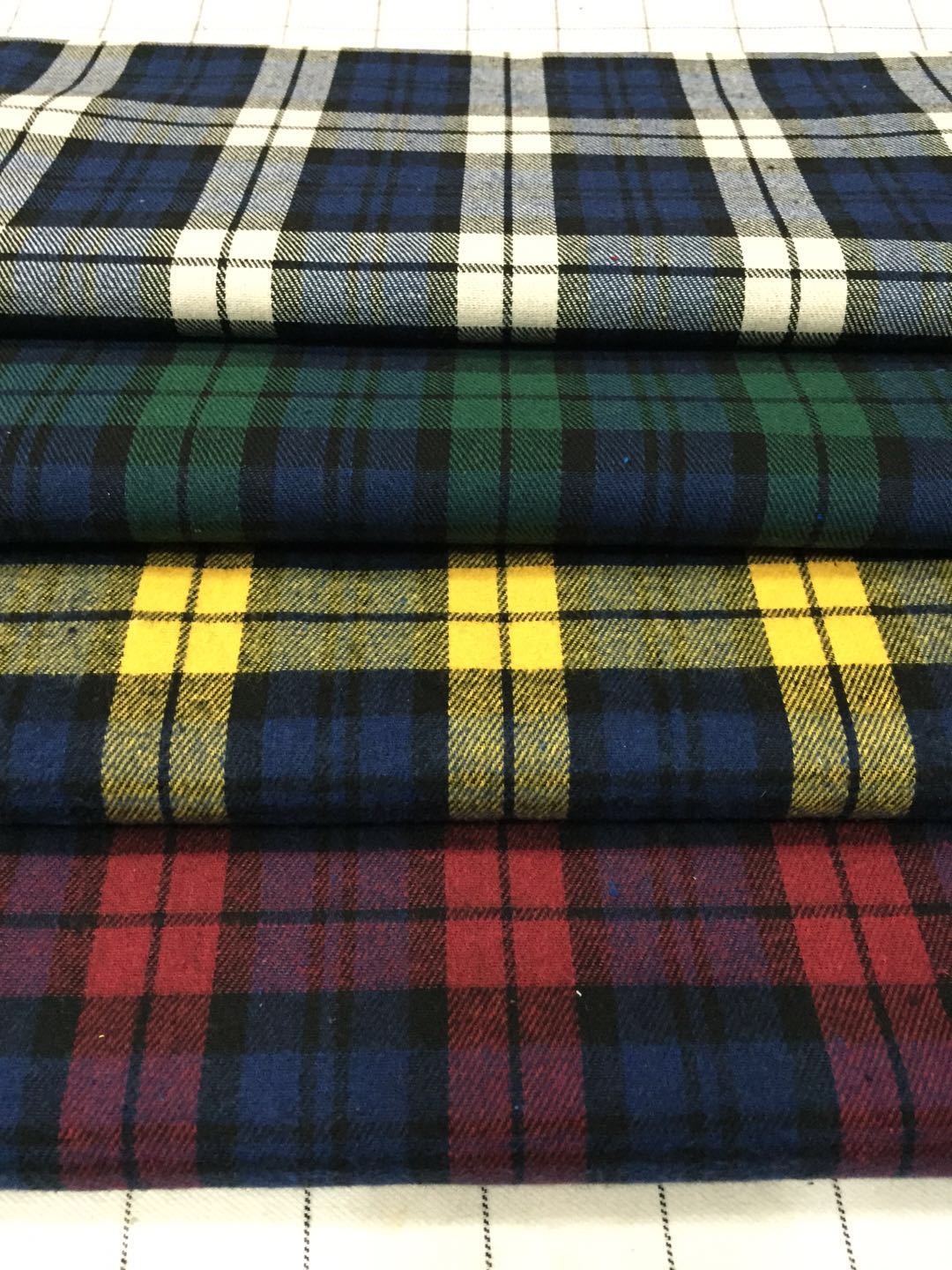 21支色织梭子斜纹单面磨毛衬衫面料女装时尚面料里料现货供应