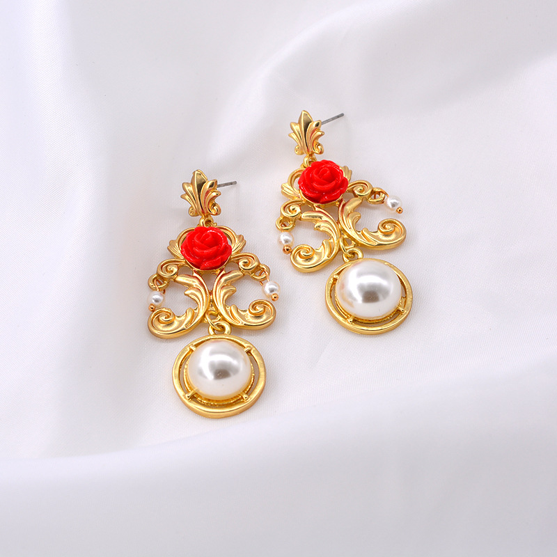 Vintage Pendant Baroque Long Court Pearl Flower Earrings Wholesale display picture 3