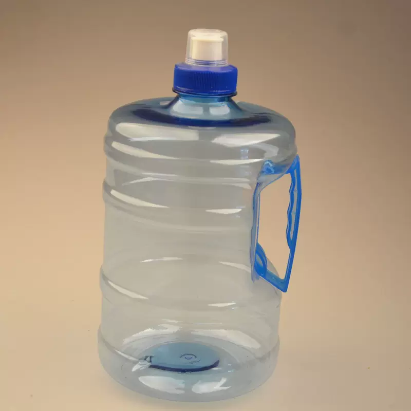 Пластиковая дорожная спортивная бутылка для воды