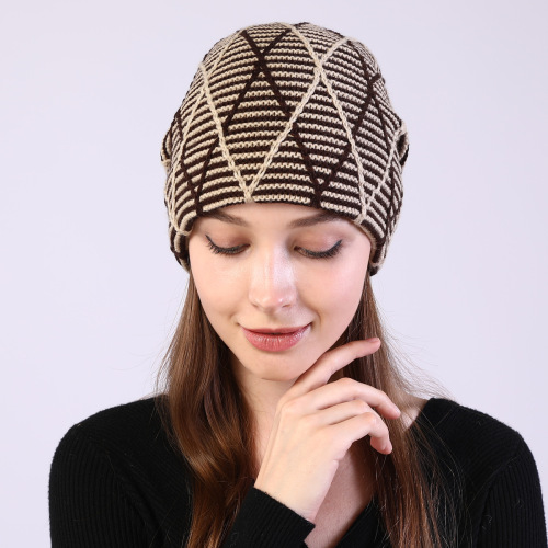 M1021 rhombus mesh mixed color pullover hat for men and women in autumn and winter plus velvet warm ear protection and cold protection woolen pile hat