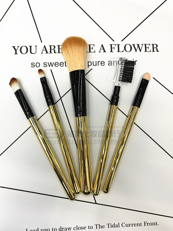 FDBDD5068F7B8156FE40476C793E9B