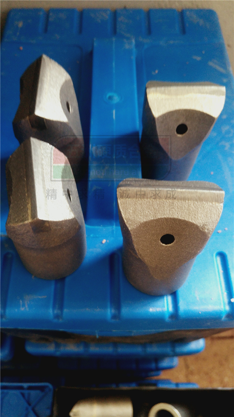 【厂家直销】地质矿山用打桩用硬质合金钻头（一字钎头）型号齐全