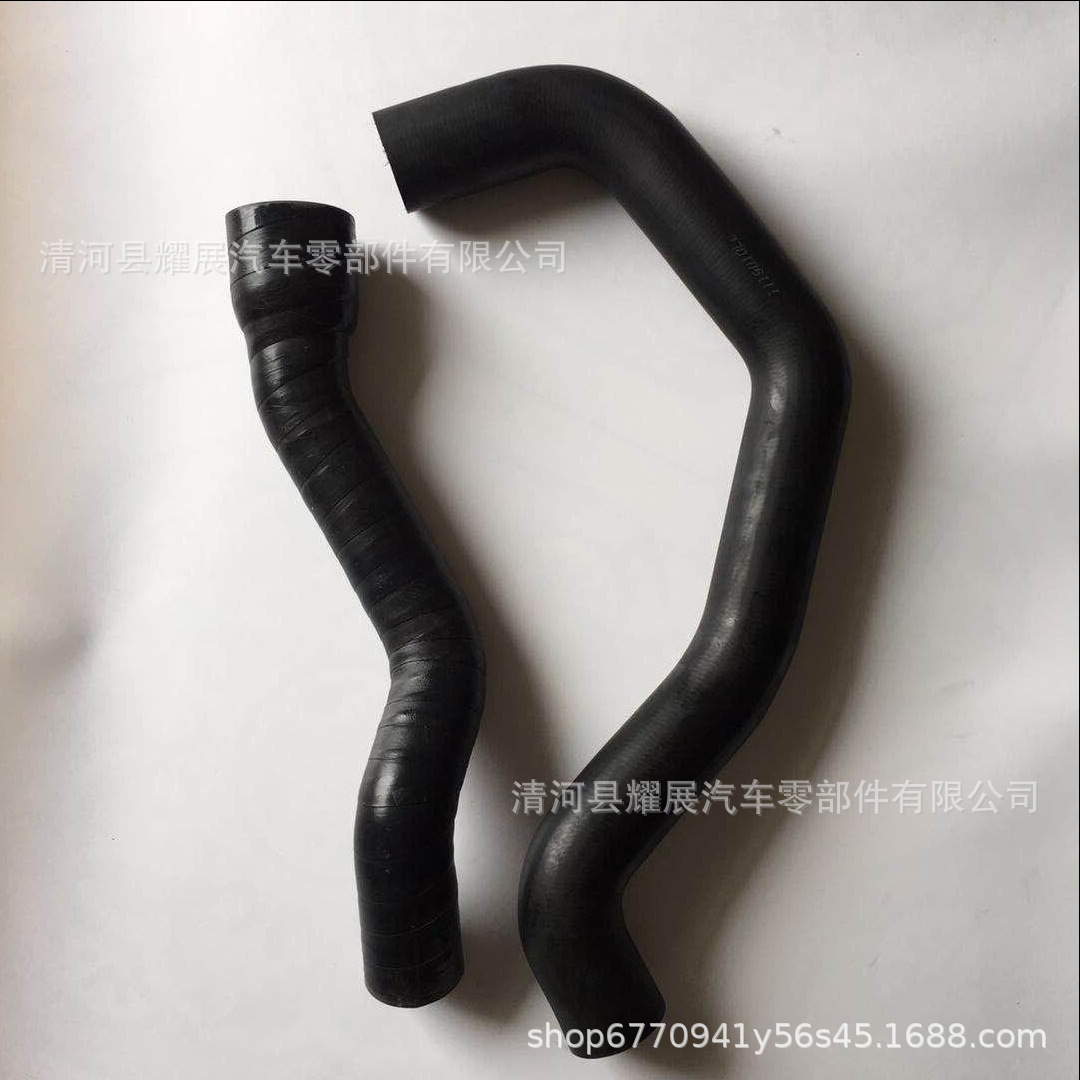 适用于 陆风X8中冷器出气管1119020LC 进气管1119010LC1