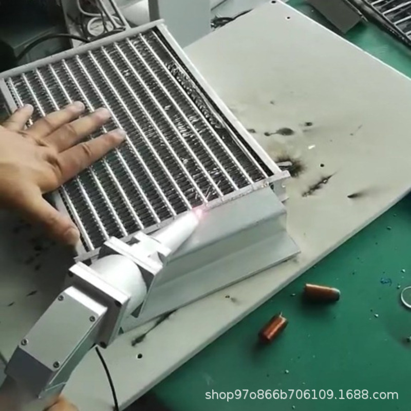 2000瓦手持式激光焊接机_金属不锈钢铁板材激光焊接机 厂家生产