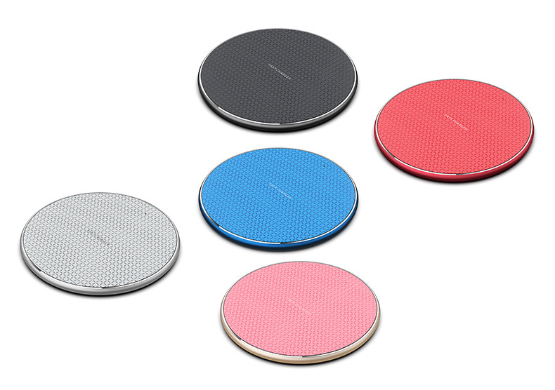 Wireless Charger Fast Charging Pad Compatible For Smartphone_voghion.com