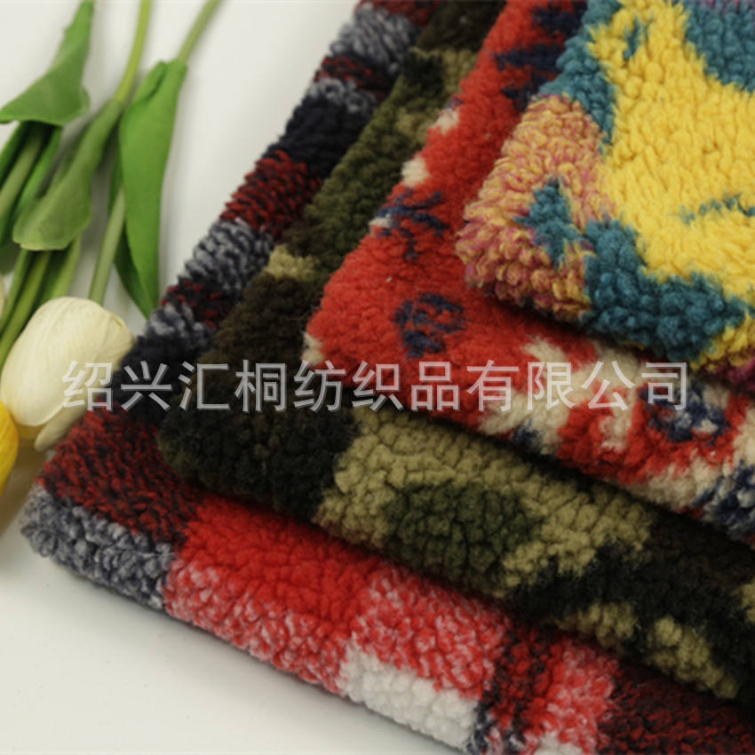 源头工厂印花羊羔绒 玩具抱枕靠垫服装秋冬保暖面料