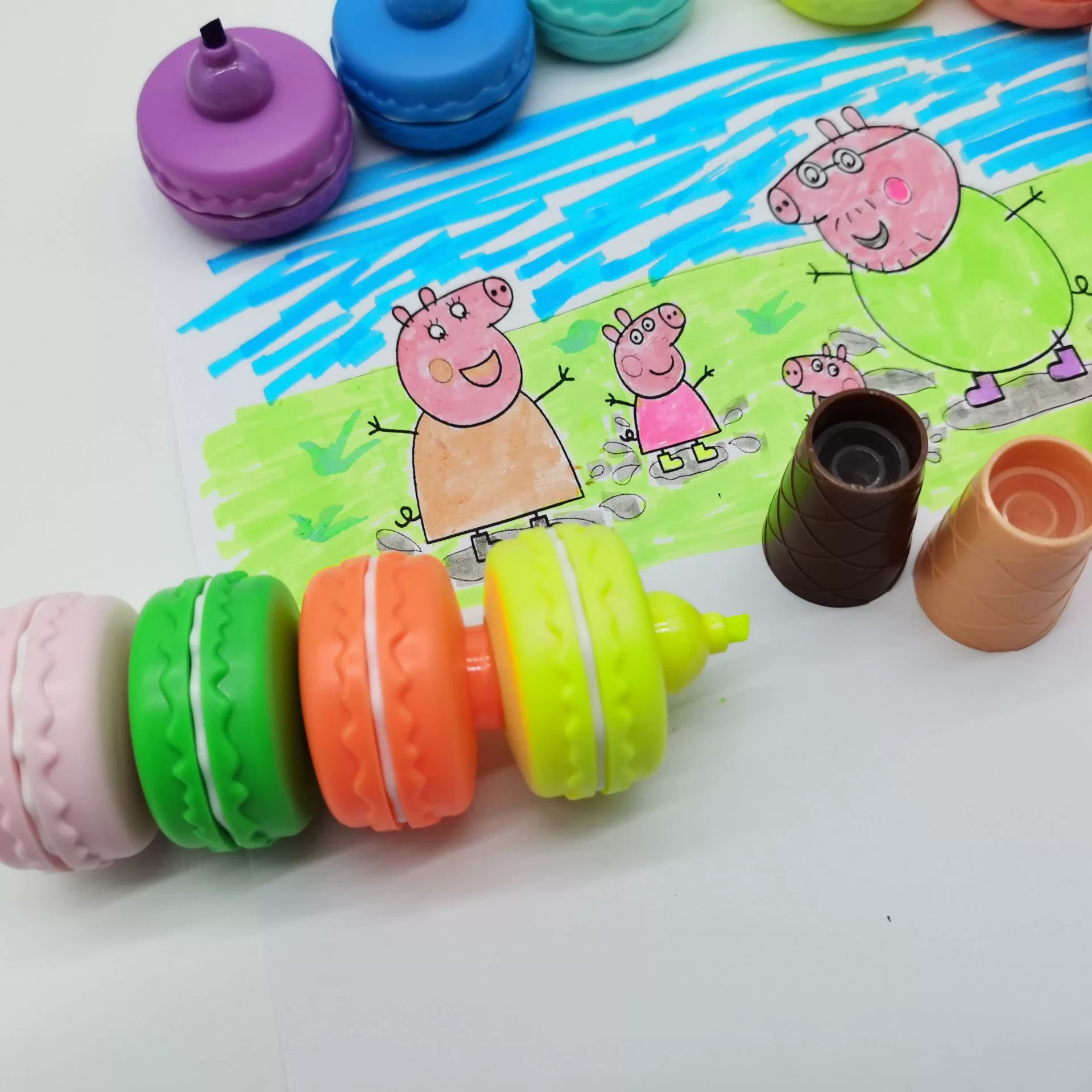 Creative fluorescence children's crayons, set, brush, coloured pencils, six colors