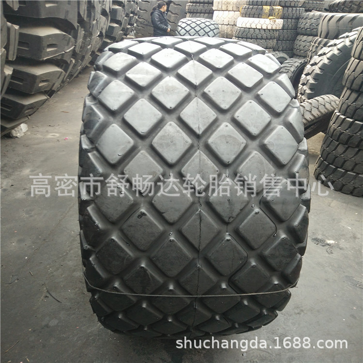 现货供应24-21压路机轮胎 工程机械轮胎 批发零售
