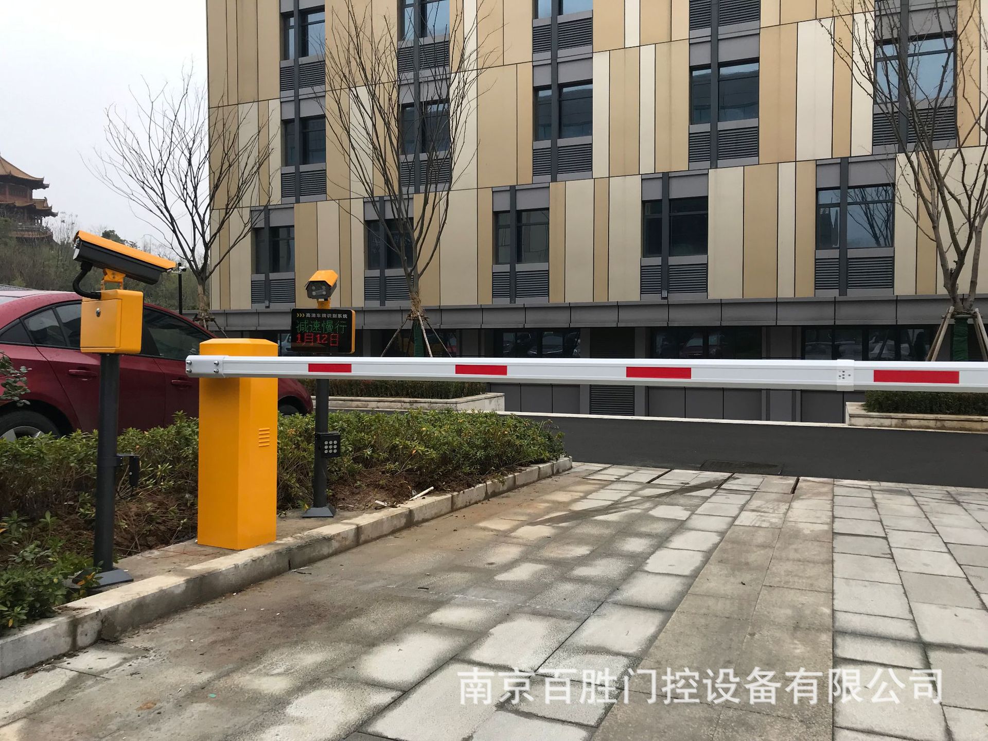 南京百胜智能 车牌识别停车场出入口收费系统百胜厂家