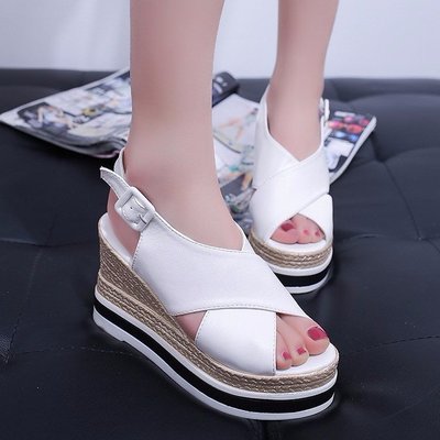 外貿跨境夏季坡跟涼鞋女魚嘴搭扣防水台百搭休閑厚底松糕跟女鞋