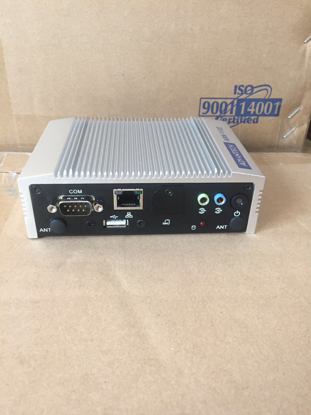 研华ARK-1122F-S8A1E N2800支持WiFi/3G模块通信嵌入式系统工控机