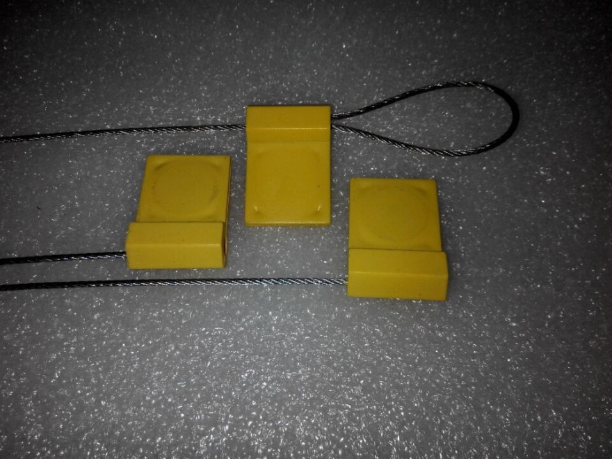 扎带标签ISO14443A石油管道电子铅封 ISO15693 I CO  SLIX芯片