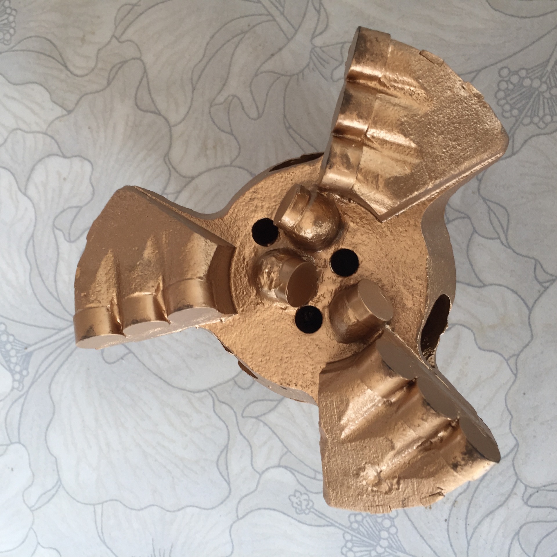 三刀无心内凹钻头133mm